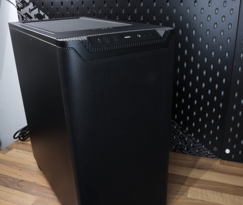 Pure Wings 3 compact Classic appearance be quiet! pure base 501 Water cooling ready airflow Optional vertical graphics.JPG